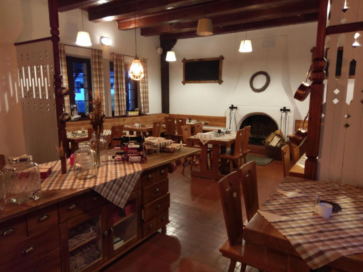 Žďár nad Sázavou Hotel A Hostinec Talsky Mlyn מראה חיצוני תמונה
