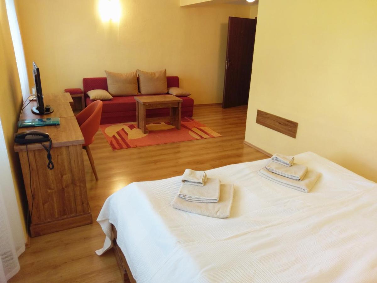 Žďár nad Sázavou Hotel A Hostinec Talsky Mlyn מראה חיצוני תמונה