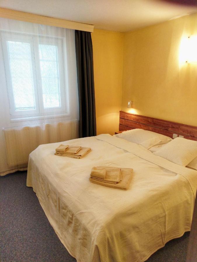 Žďár nad Sázavou Hotel A Hostinec Talsky Mlyn מראה חיצוני תמונה